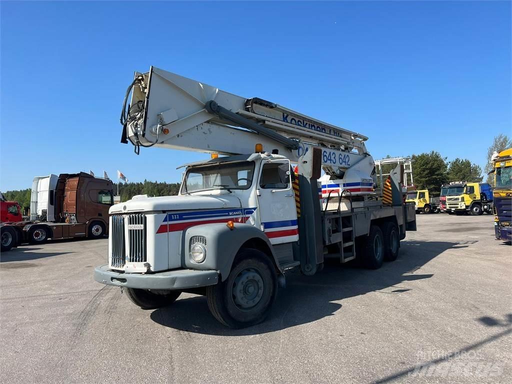 Scania 111 6X2 起重车