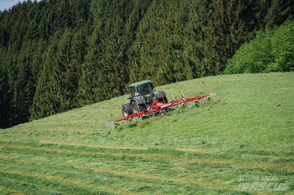 Pöttinger Hit 8.91 犁耙和摊草机