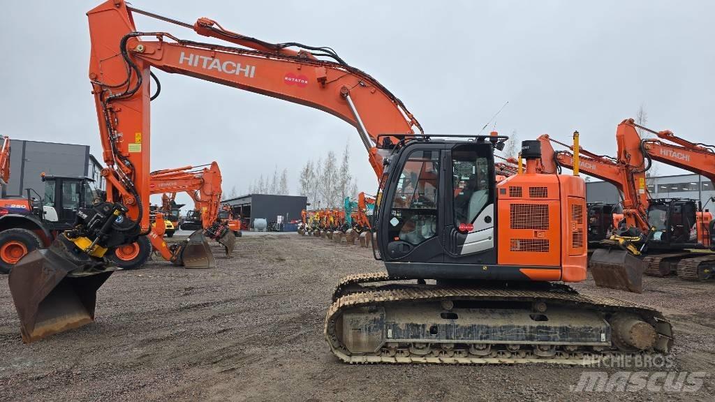 Hitachi ZX 225USLC-6 履带挖掘机