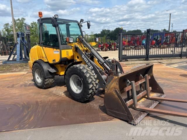 Volvo L 20 B 轮式装载机