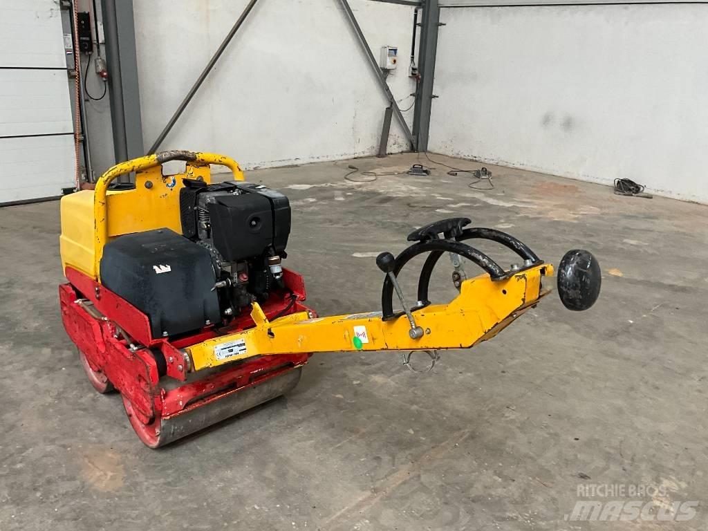 Ammann AR 65 双轮压路机