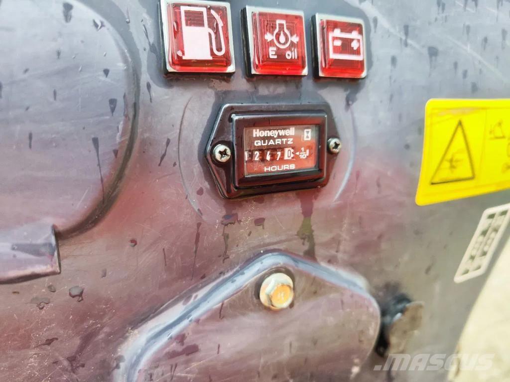 Kubota U10-3 小型挖掘机