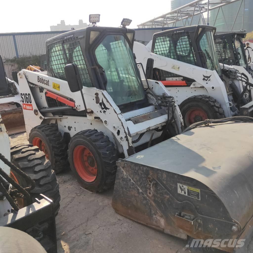 Bobcat S160 滑移装载机