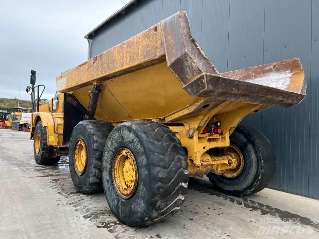 CAT 735B 铰接式自卸车