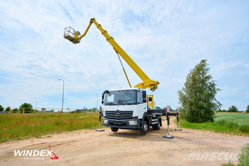 Palfinger P 300 KS 车载式高空作业车