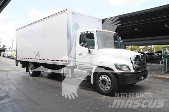 Hino 268 厢式货车