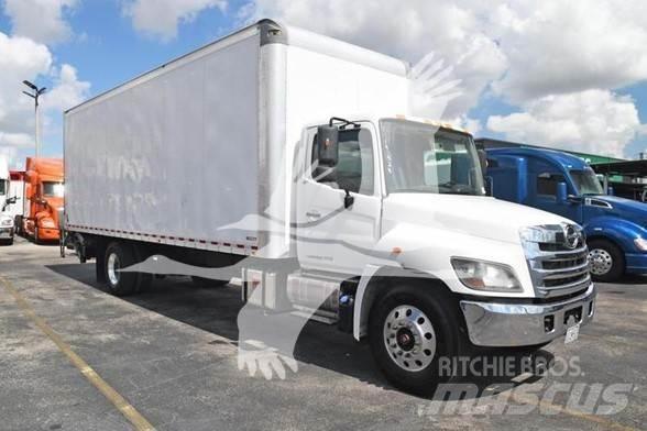 Hino 268A 牵引车