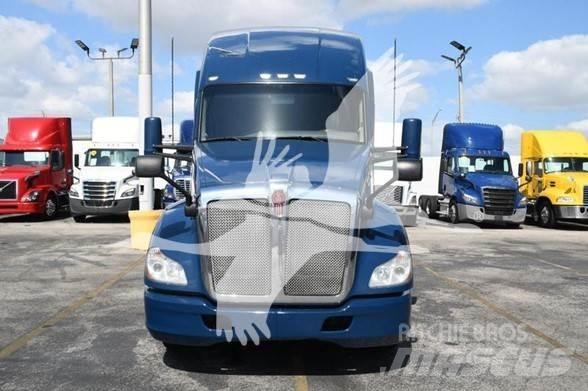 Kenworth T680 牵引车