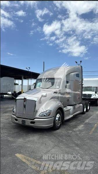 Kenworth T680 牵引车