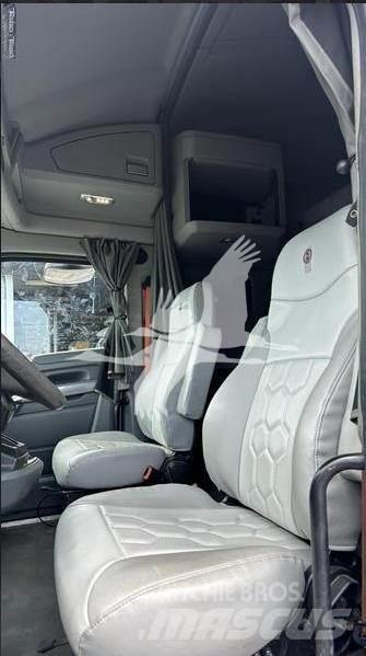 Kenworth T680 牵引车