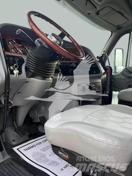 Peterbilt 387 牵引车