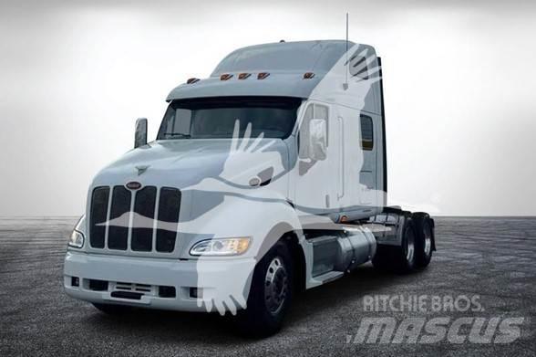 Peterbilt 387 牵引车
