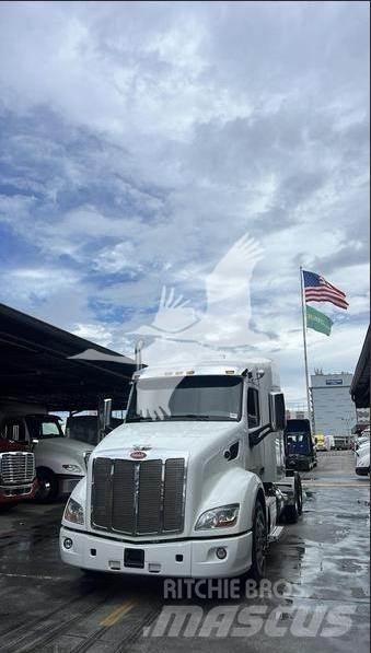 Peterbilt 579 牵引车