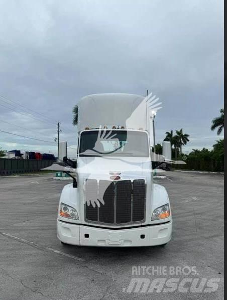 Peterbilt 579 牵引车