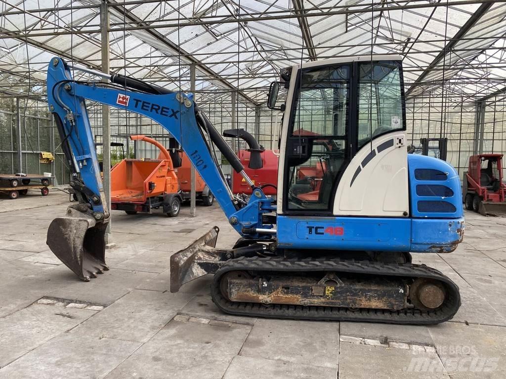 Terex TC48 小型挖掘机