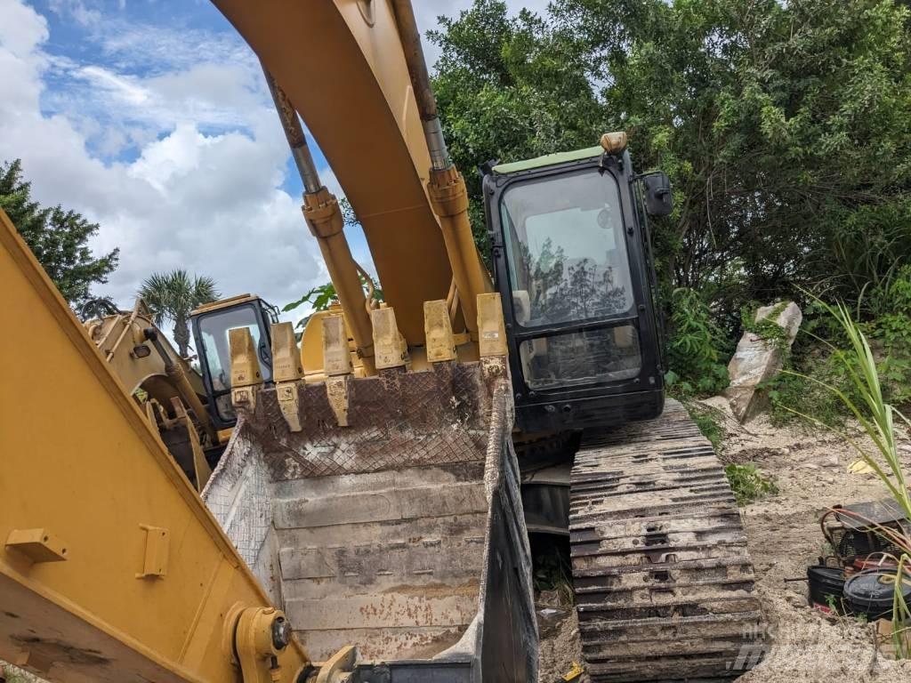 CAT 330 CL 履带挖掘机