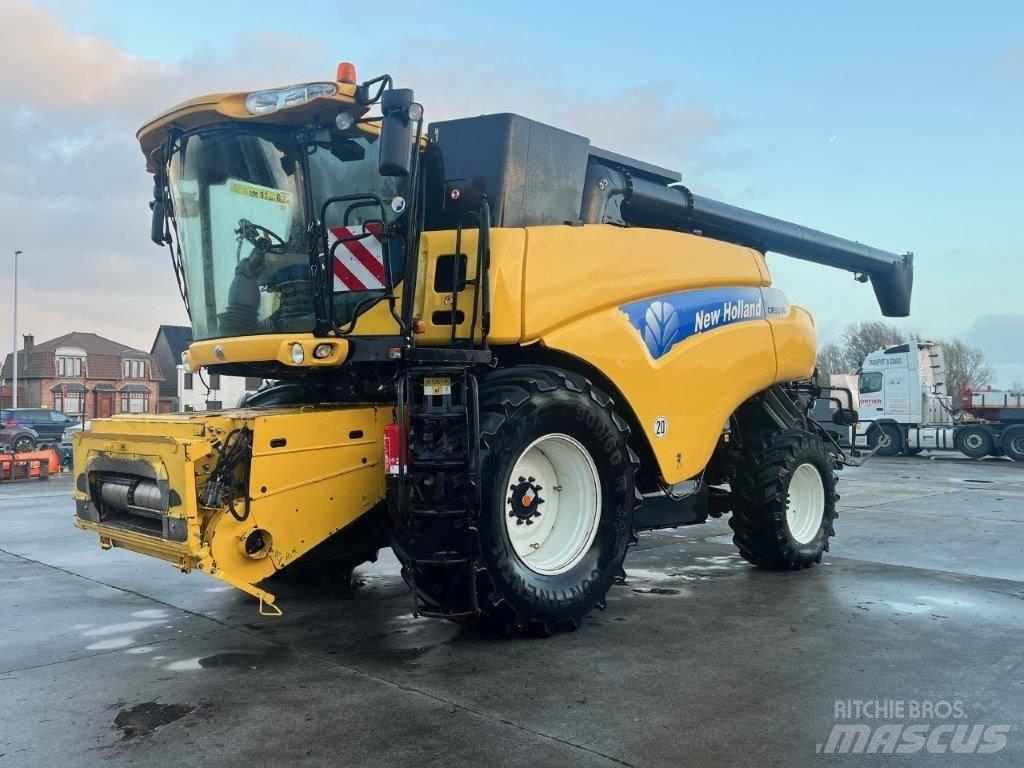 New Holland CR 9080 联合收割机