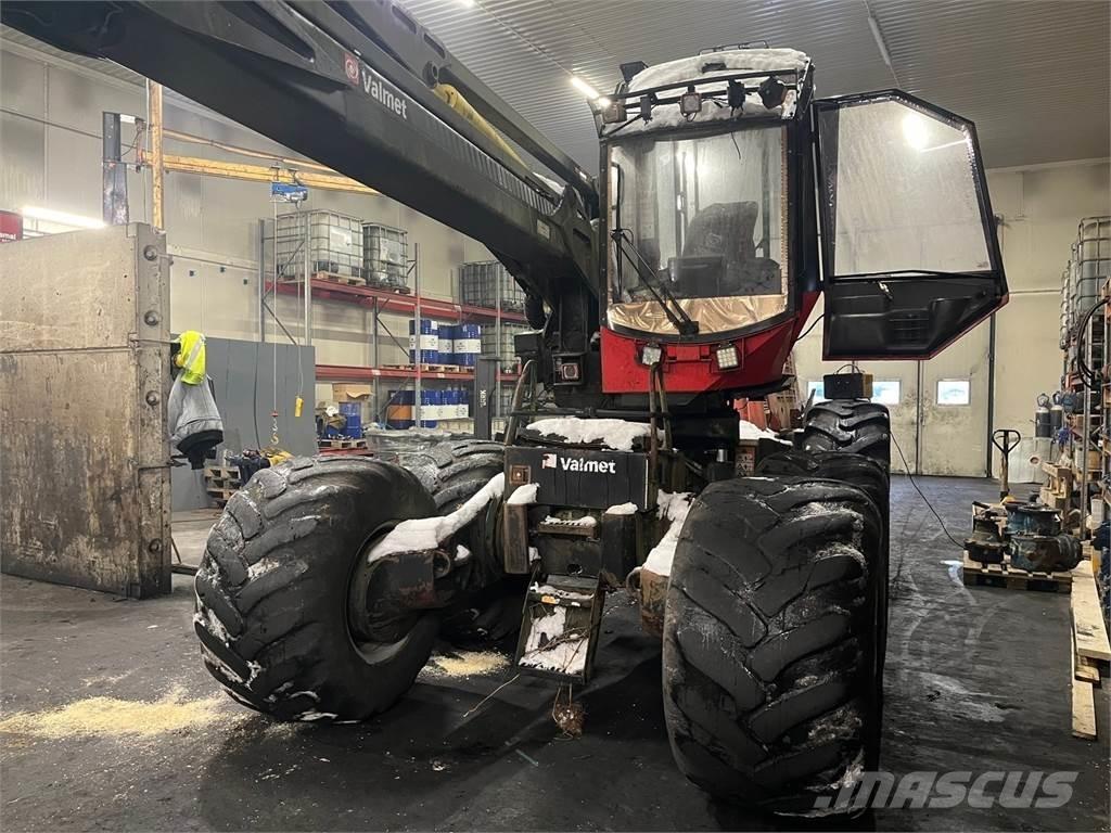 Valmet 911.3 收割机