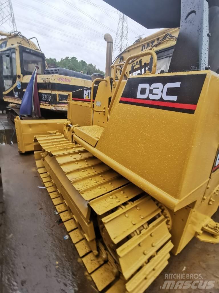 CAT D3C 履带式推土机