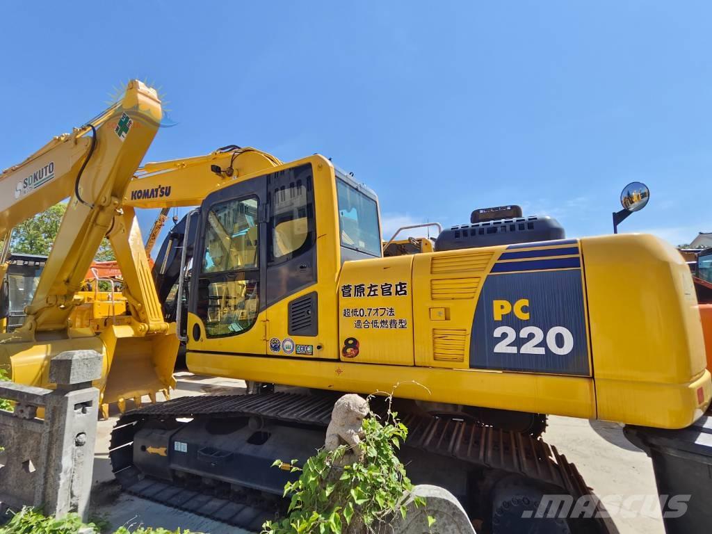 Komatsu PC 220-8 履带挖掘机