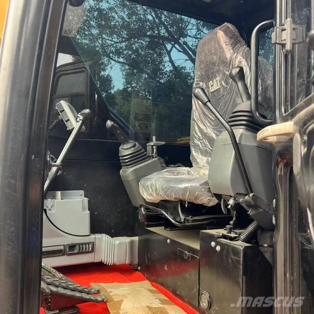 CAT 307E2 中型挖掘机
