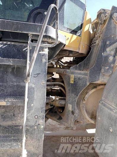 Komatsu WA475-10 轮式装载机