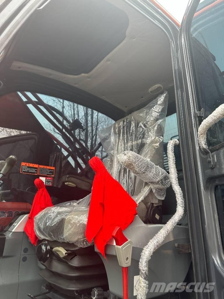 Doosan DX225 履带挖掘机