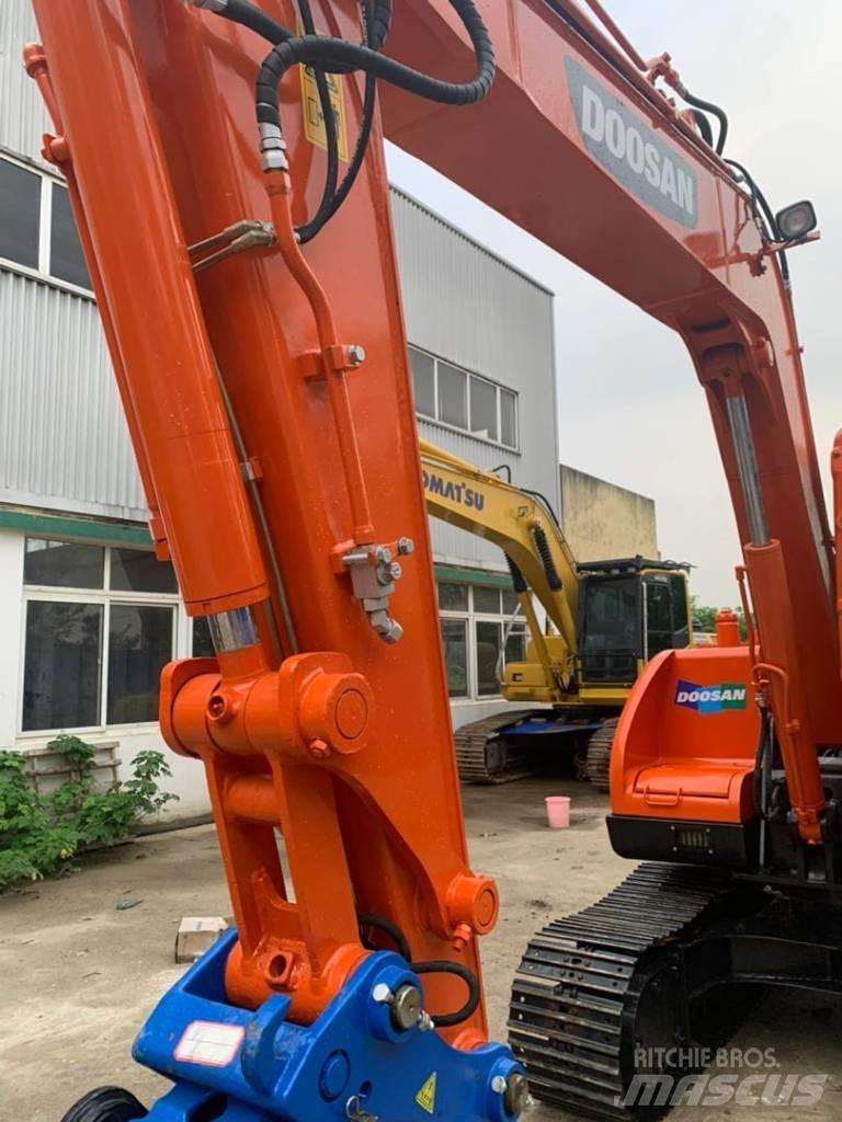 Doosan DX 75 中型挖掘机