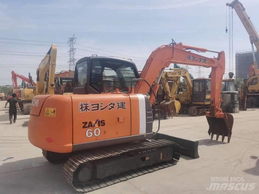 Hitachi ZX 60 小型挖掘机