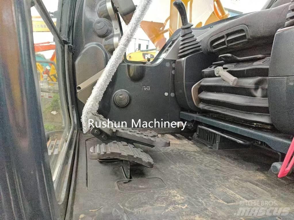 Hyundai R220 履带挖掘机
