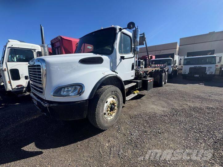 Freightliner M2 可拆卸式卡车