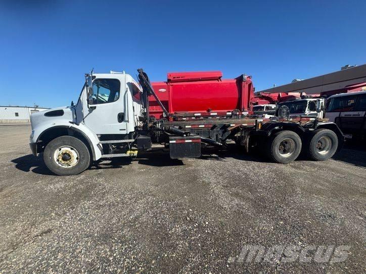 Freightliner M2 可拆卸式卡车