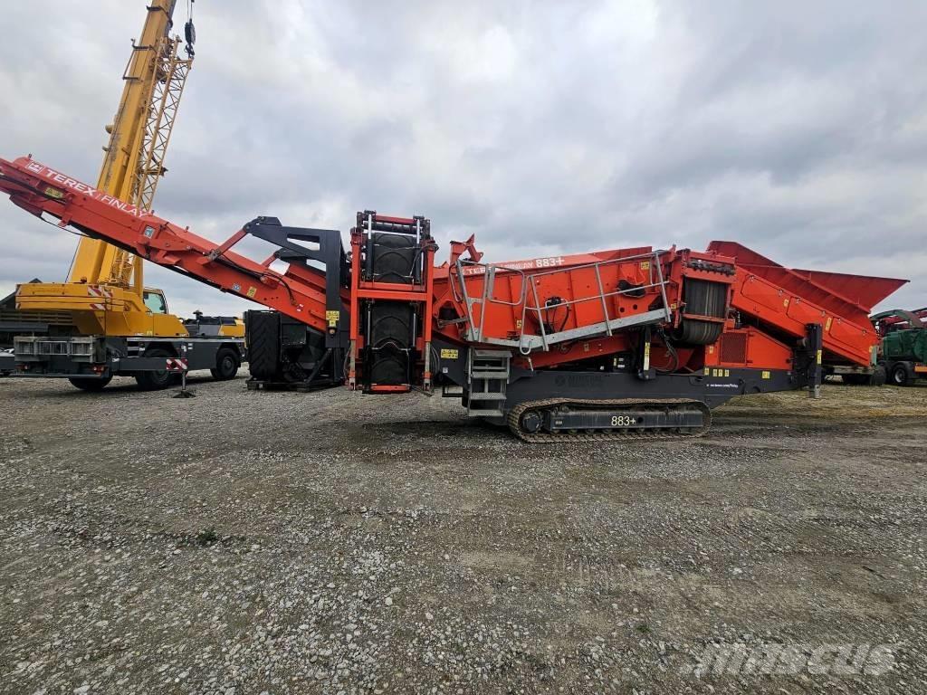 Terex Finlay 883+ 移动式筛分机