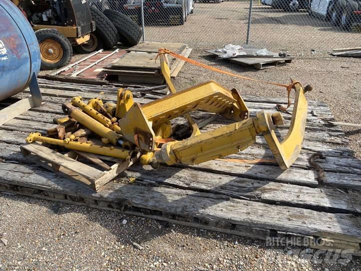 CAT 140H Scarifier 其他组件