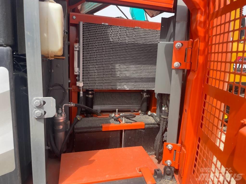 Hitachi ZX 70 履带挖掘机