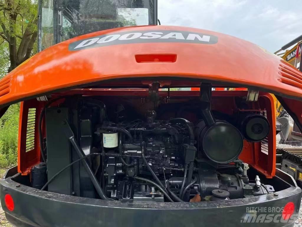 Doosan DH 60-7 小型挖掘机