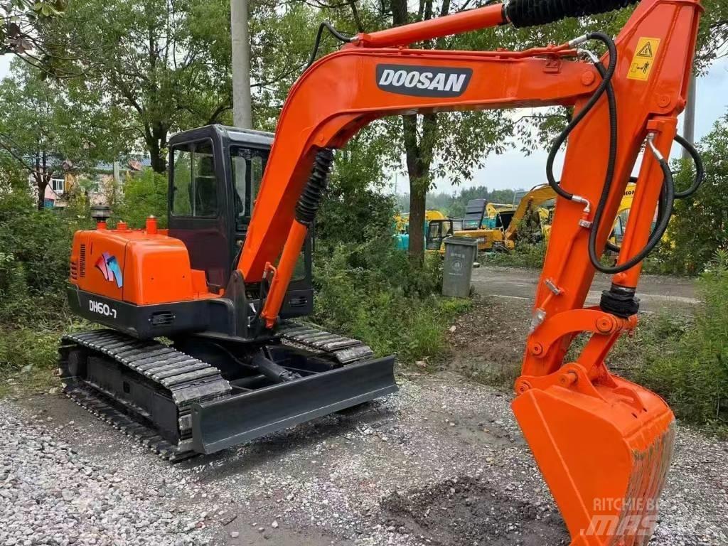 Doosan DH 60-7 小型挖掘机