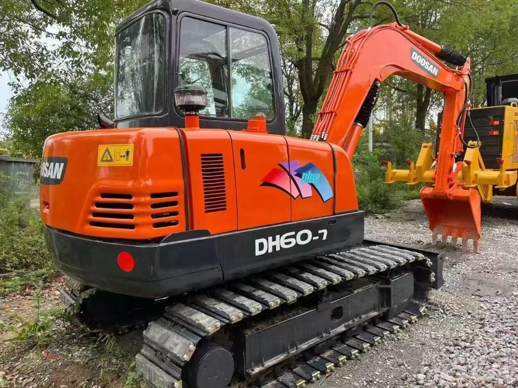 Doosan DH 60-7 小型挖掘机