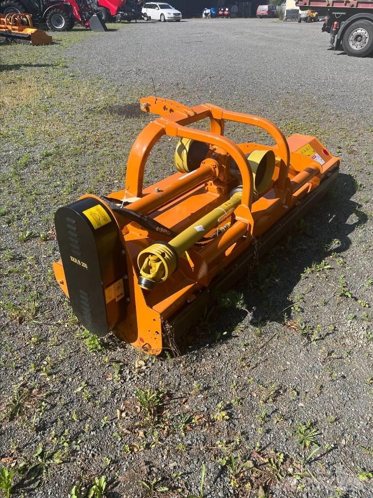 Berti EKR-S 250 牧场割草机和切顶器