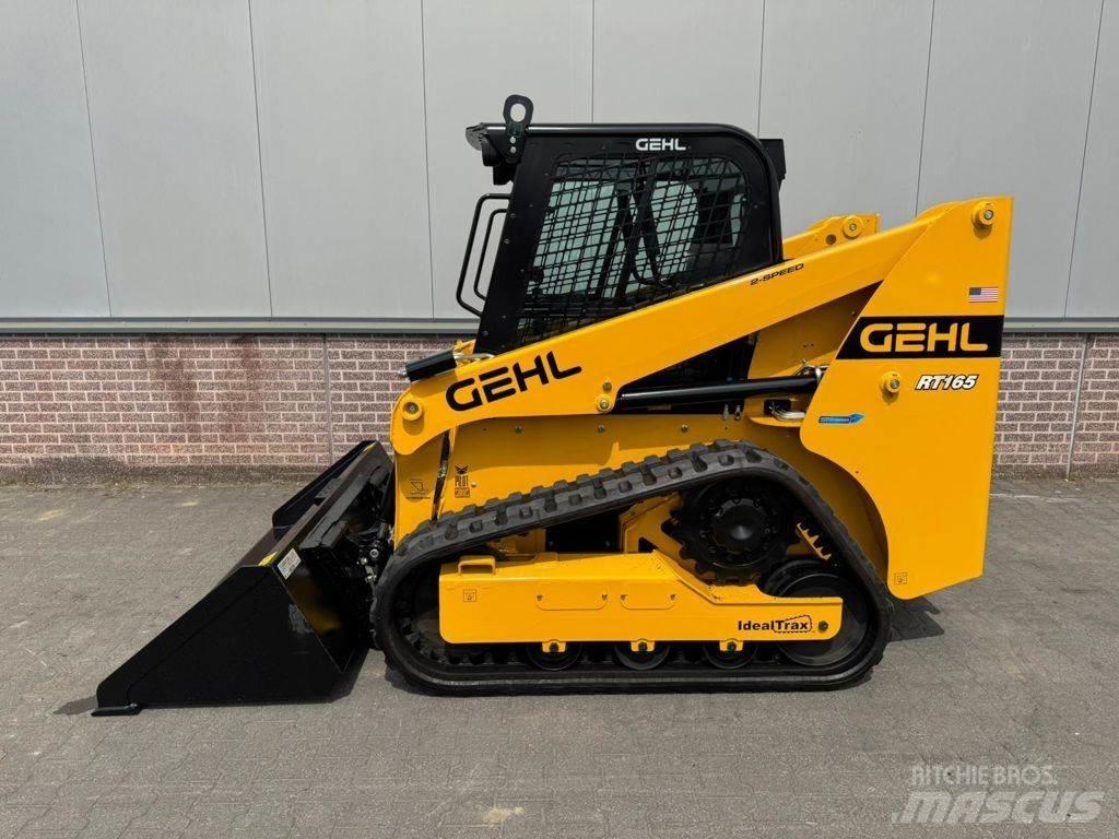 Gehl RT165 滑移装载机