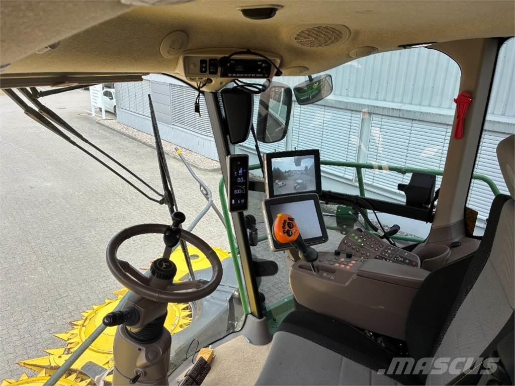 John Deere 9700i 青饲料收获机
