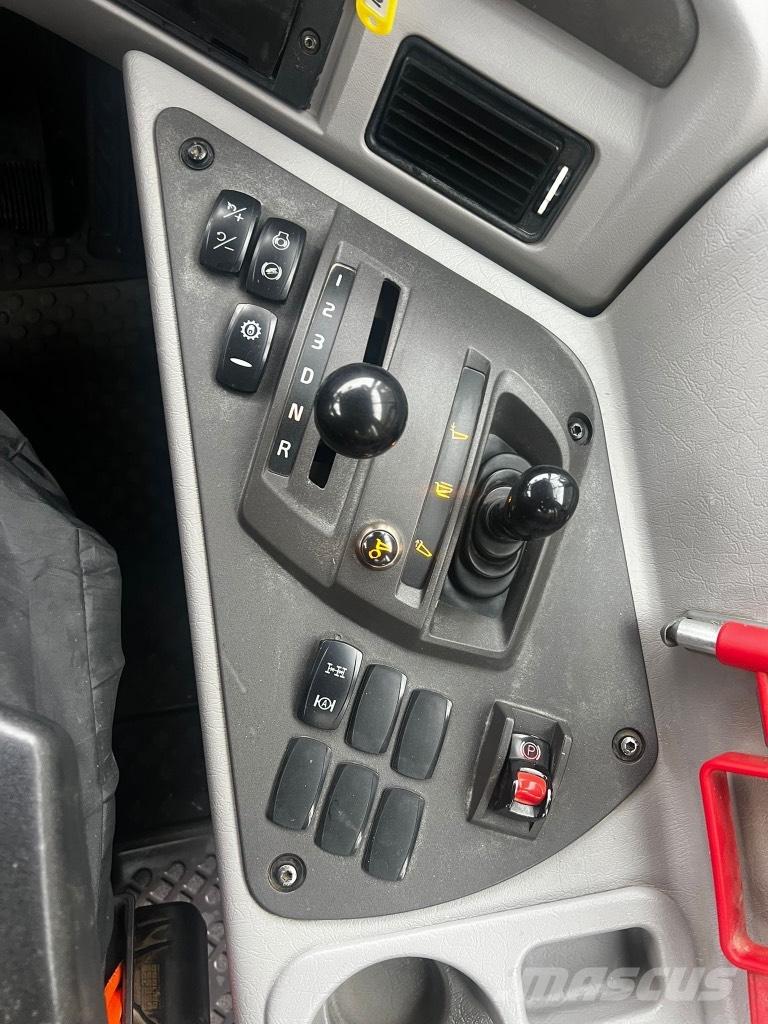 Volvo A 30 G 铰接式自卸车