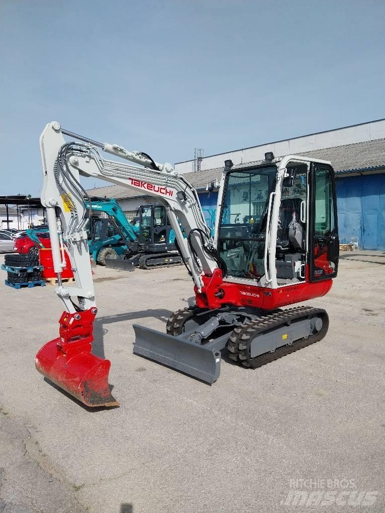 Takeuchi TB230 小型挖掘机
