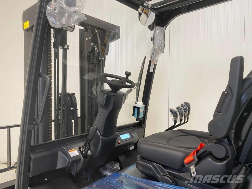 Bobcat B50XC-7 电动叉车