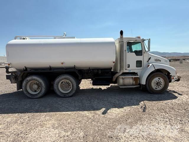 Kenworth T 300 水罐车