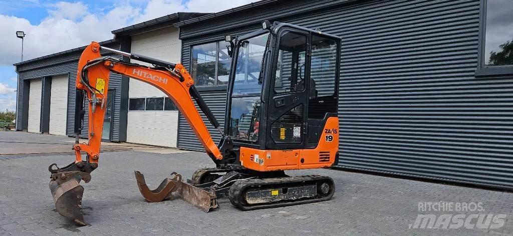 Hitachi ZX19-5 小型挖掘机