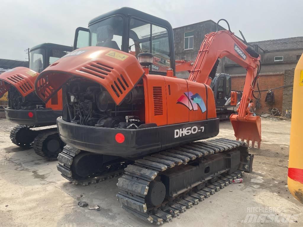 Doosan DH 60 小型挖掘机