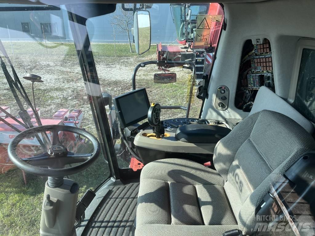 Case IH AF6140 联合收割机