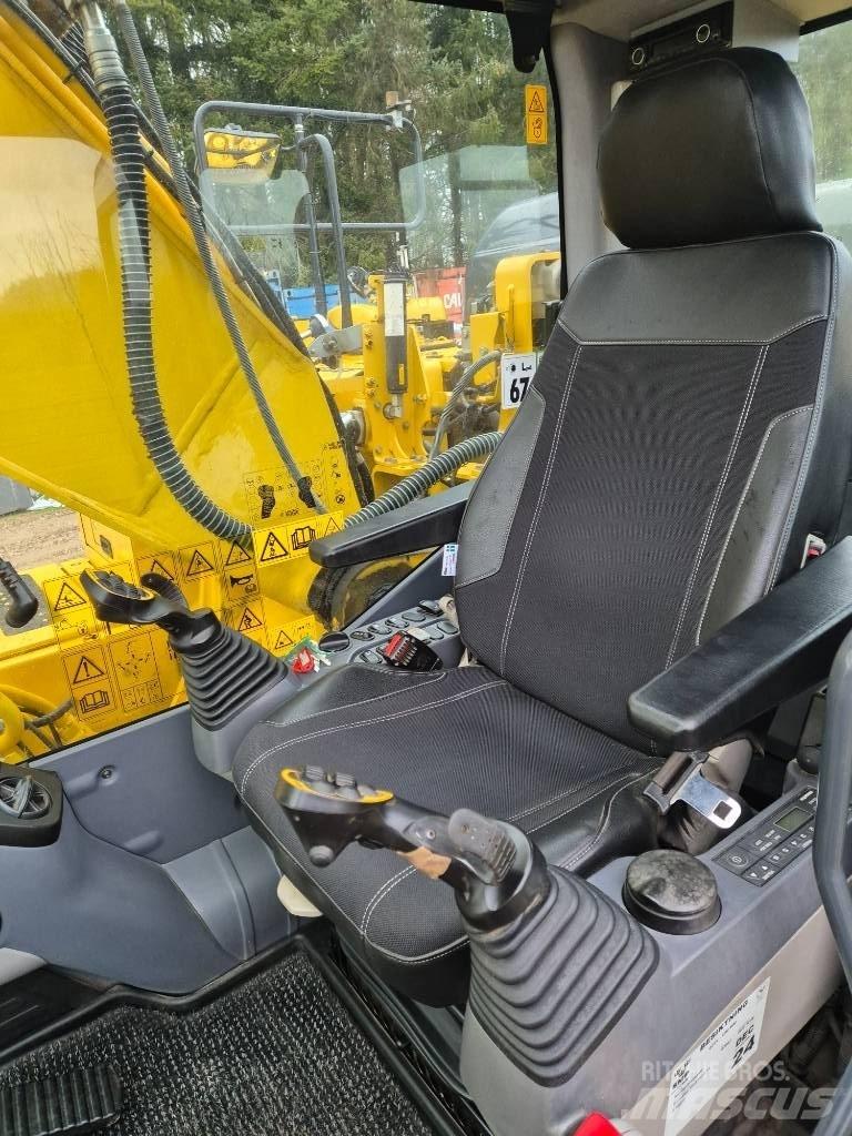 Komatsu PC210 LC-11 履带挖掘机