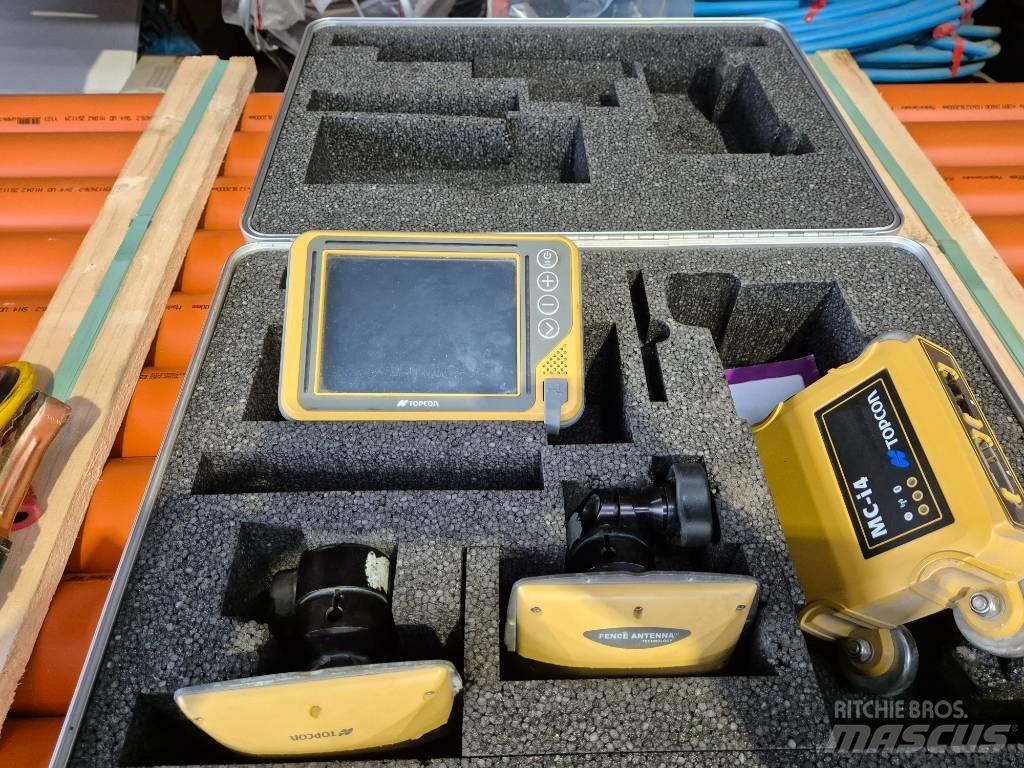 Komatsu PC210 LC-11 履带挖掘机
